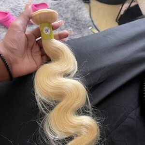 26 inch She’s happy hair body wave 613 bundle